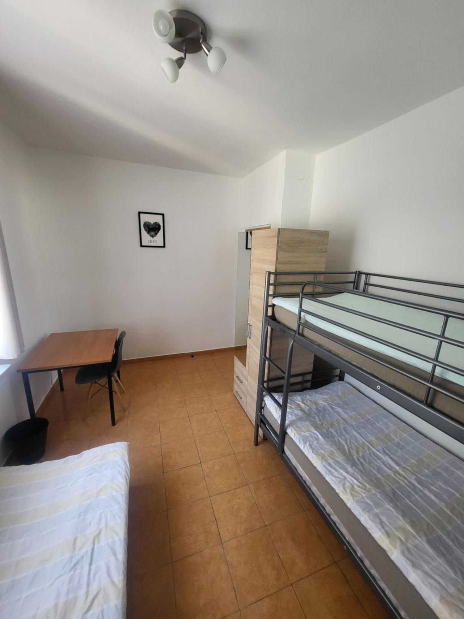 Rooms4Rest Popularna - Private Rooms For Tourists - Atr Consulting Sp, Z O,O, Warszawa Eksteriør billede