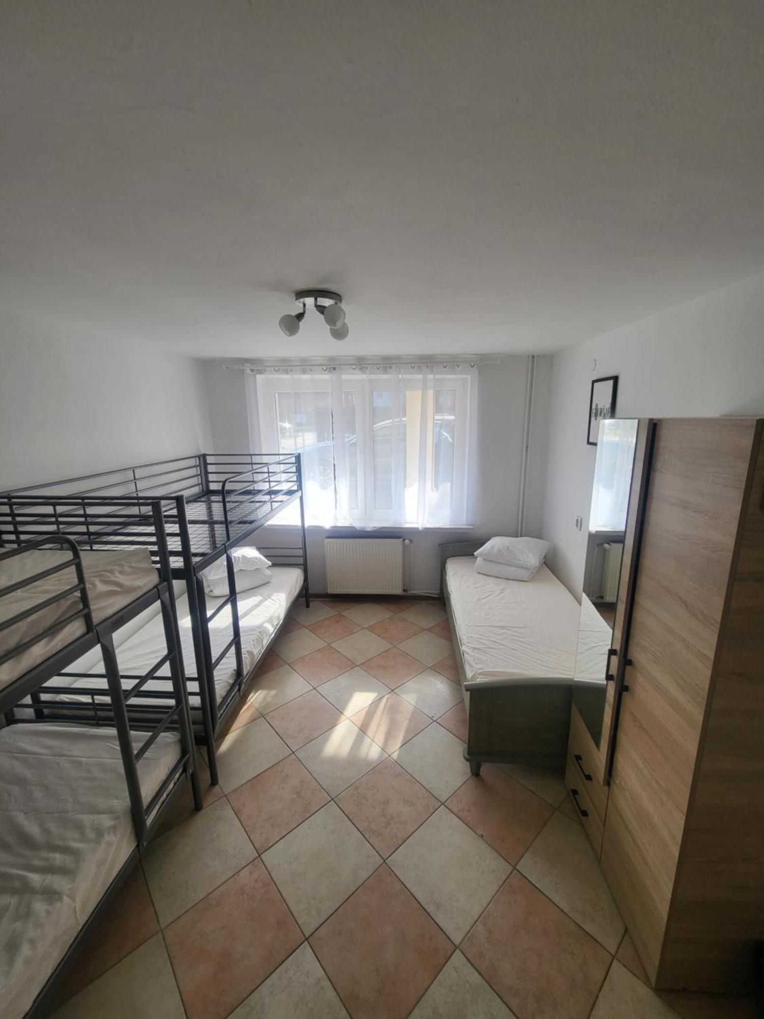 Rooms4Rest Popularna - Private Rooms For Tourists - Atr Consulting Sp, Z O,O, Warszawa Eksteriør billede