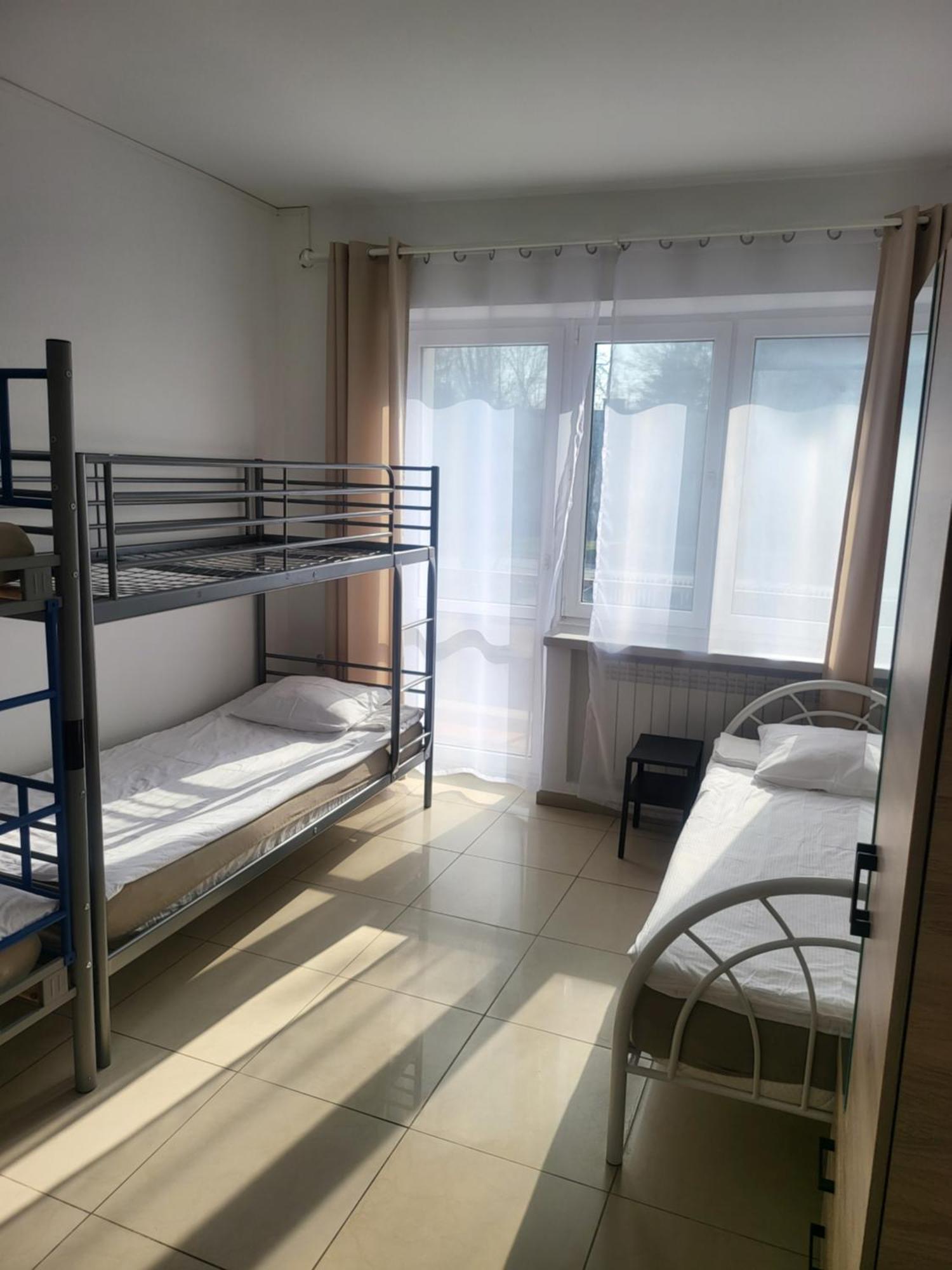 Rooms4Rest Popularna - Private Rooms For Tourists - Atr Consulting Sp, Z O,O, Warszawa Eksteriør billede