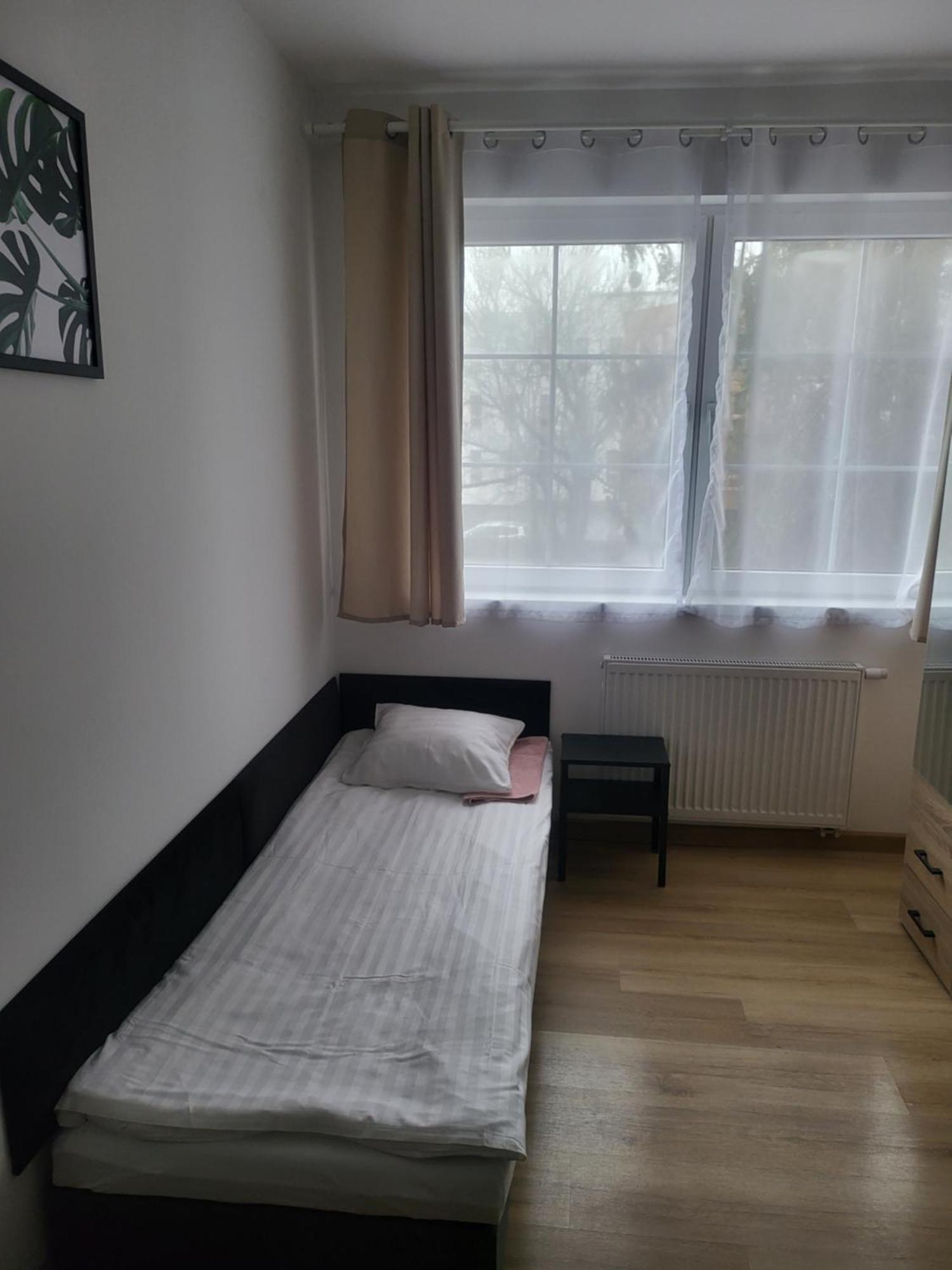 Rooms4Rest Popularna - Private Rooms For Tourists - Atr Consulting Sp, Z O,O, Warszawa Eksteriør billede